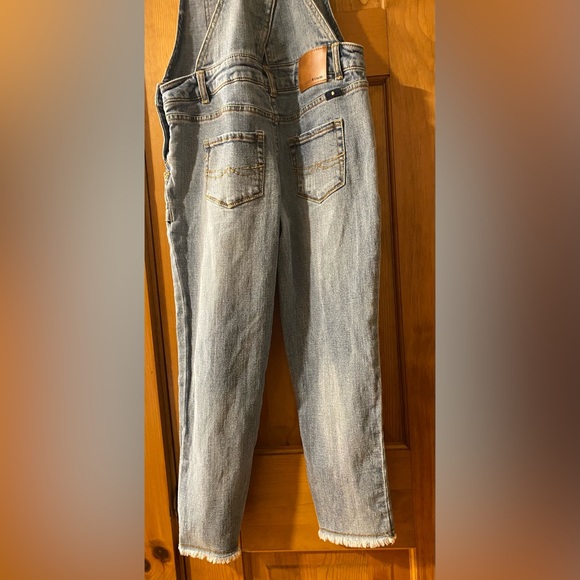LUCKY BRAND Denim Overalls Washed Ripped Bib Crop Distressed Raw Edge Jeans 12 - Picture 10 of 13